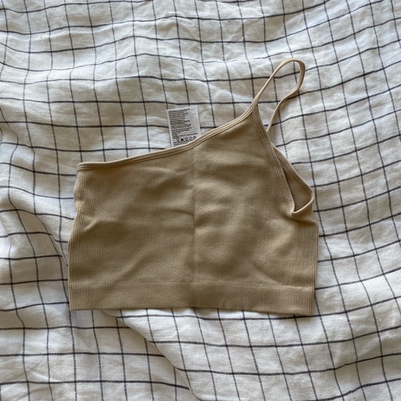 Cotton On Boston One Shoulder Cami - Picture 3 of 4